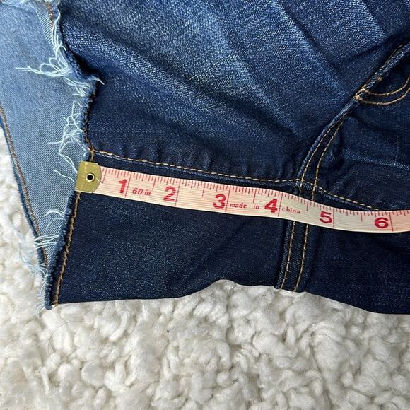 American Eagle Hi Rise Shortie Dark Wash Distressed Hem Longer Inseam Nice T35 - Picture 7 of 7